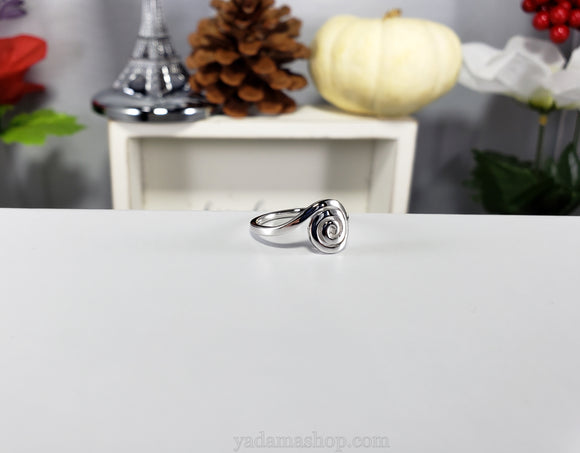 Sweet Swirly Ring